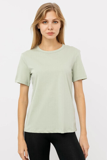 Однотонная женская футболка пыльно-зелен
