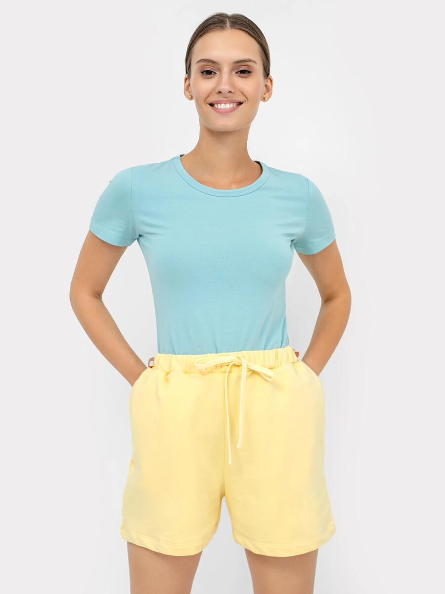Свободные шорты мини в желтом цвете шорты из футера 4 5 loloclo