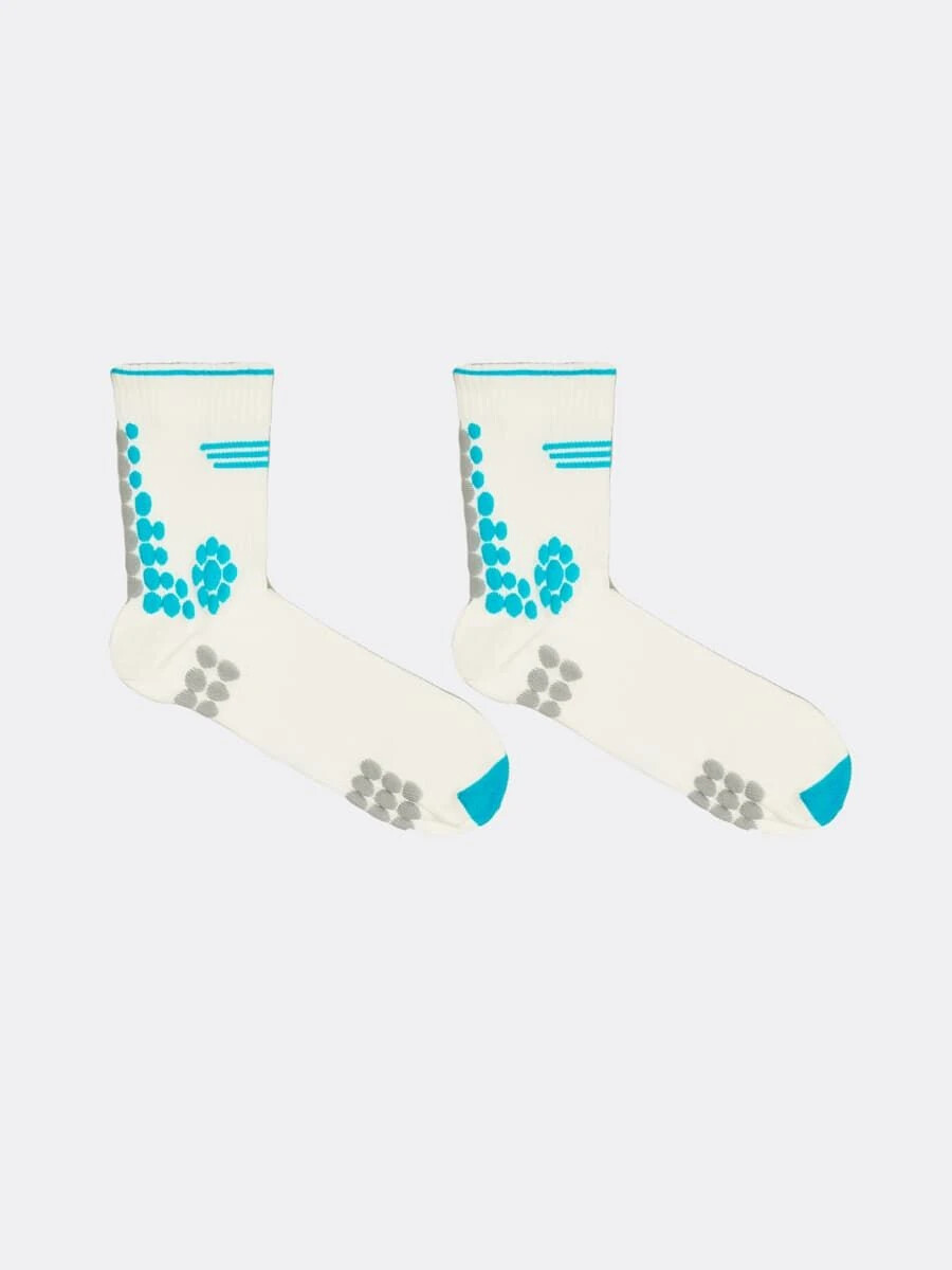 фото Укороченные мужские спортивные носки из пряжи meryl® skinlife белого цвета mark formelle