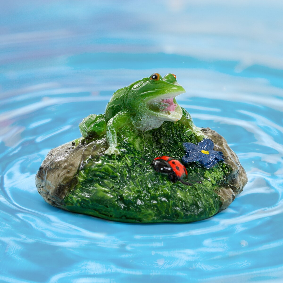 Садовая фигура садовая фигура лягушка на камне 22см