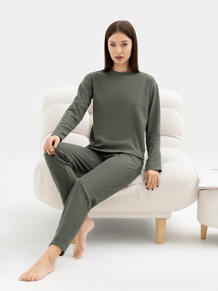 Комплект женский домашний (джемпер, брюки) джемпер женский домашний в зеленом оттенке