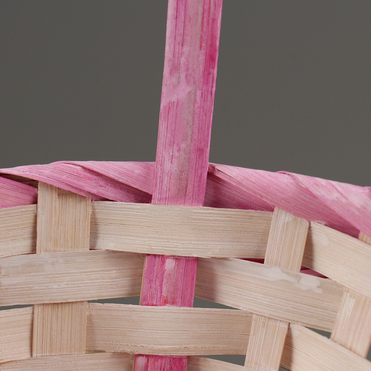 фото Корзина плетеная, d23 х 17 х 10/36 см, розовая, бамбук no brand