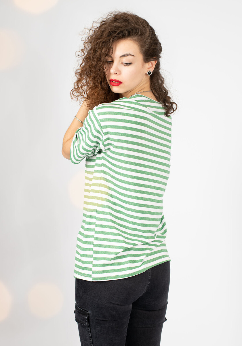 фото Футболка d-studio