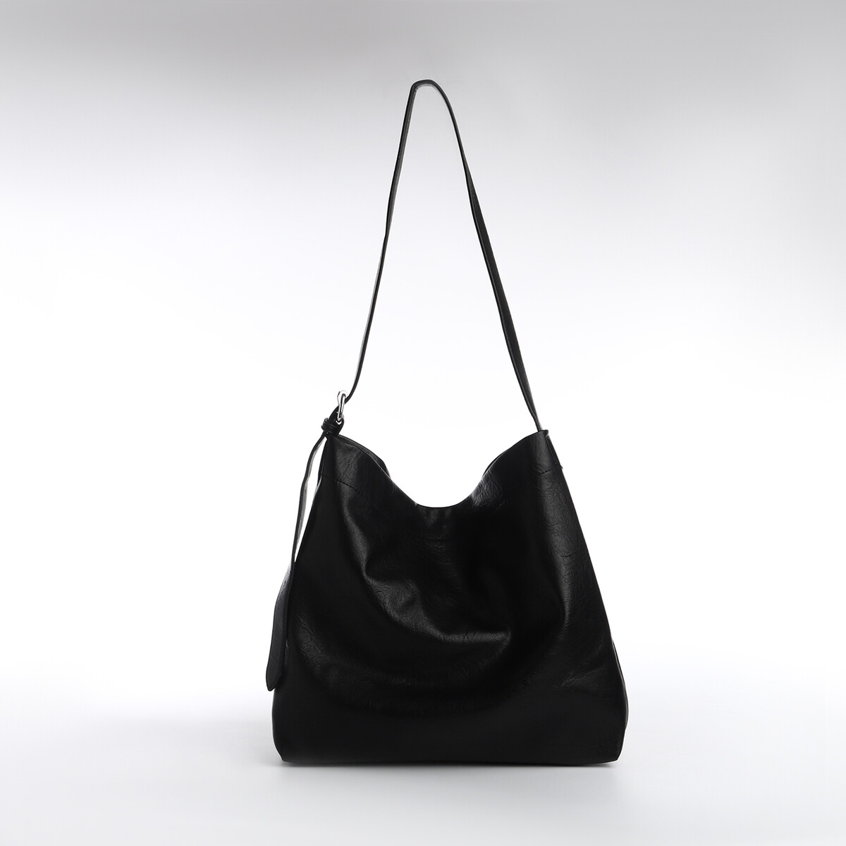 Сумка-мешок женская, на магните, косметичка, цвет черный сумка женская багет на магните