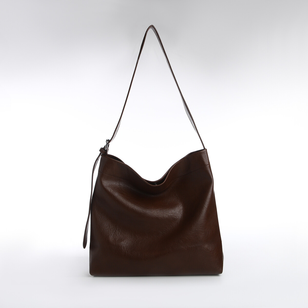 Сумка-мешок женская на магните, косметичка, цвет коричневый сумка женская багет на магните