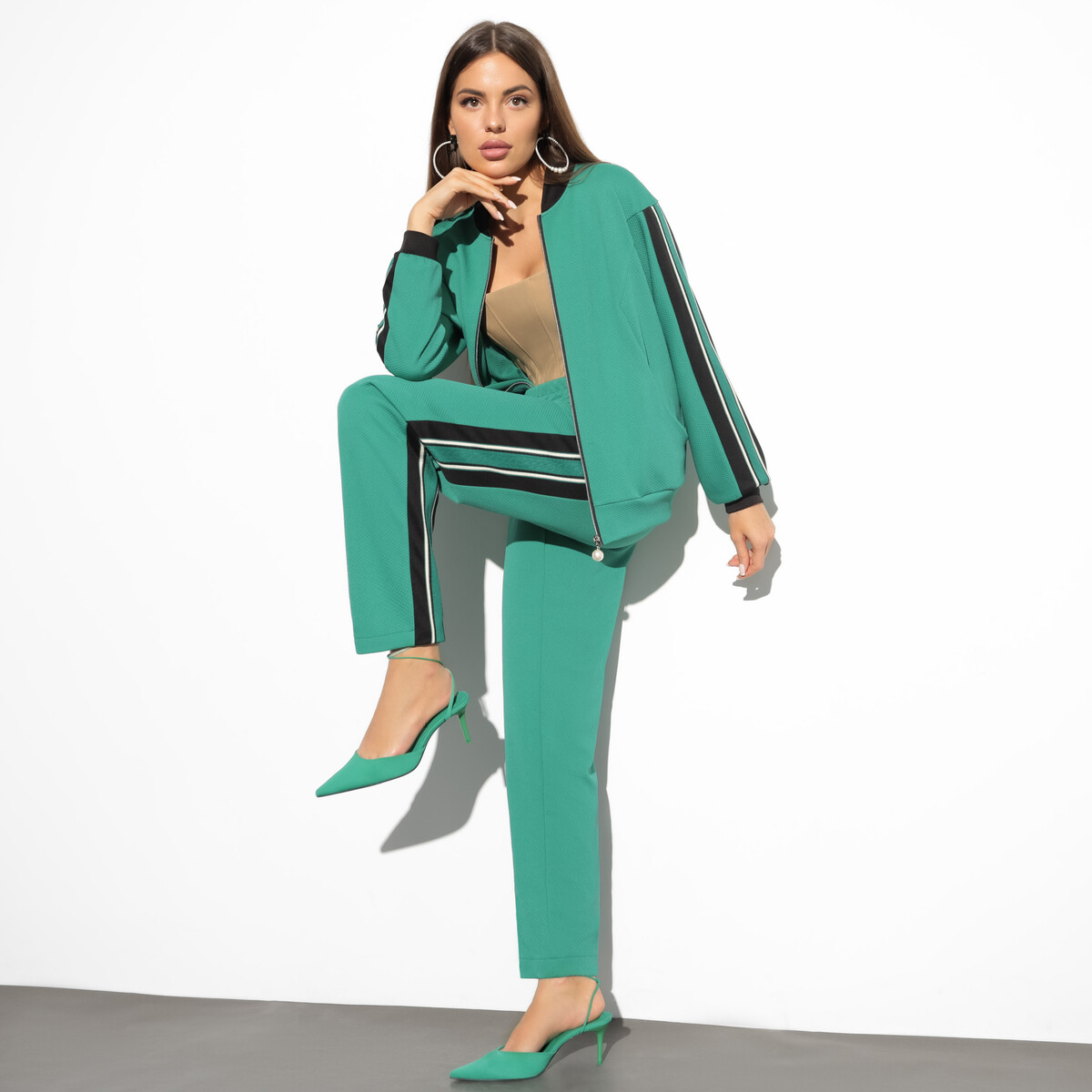 Брючный костюм CHARUTTI, размер 44, цвет зеленый