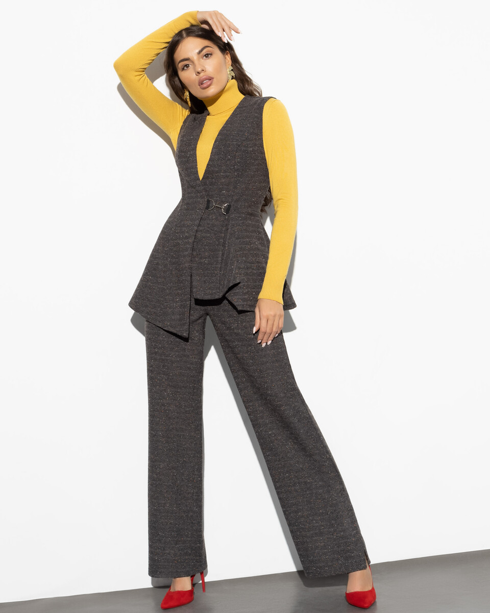 

Брючный костюм, Серый