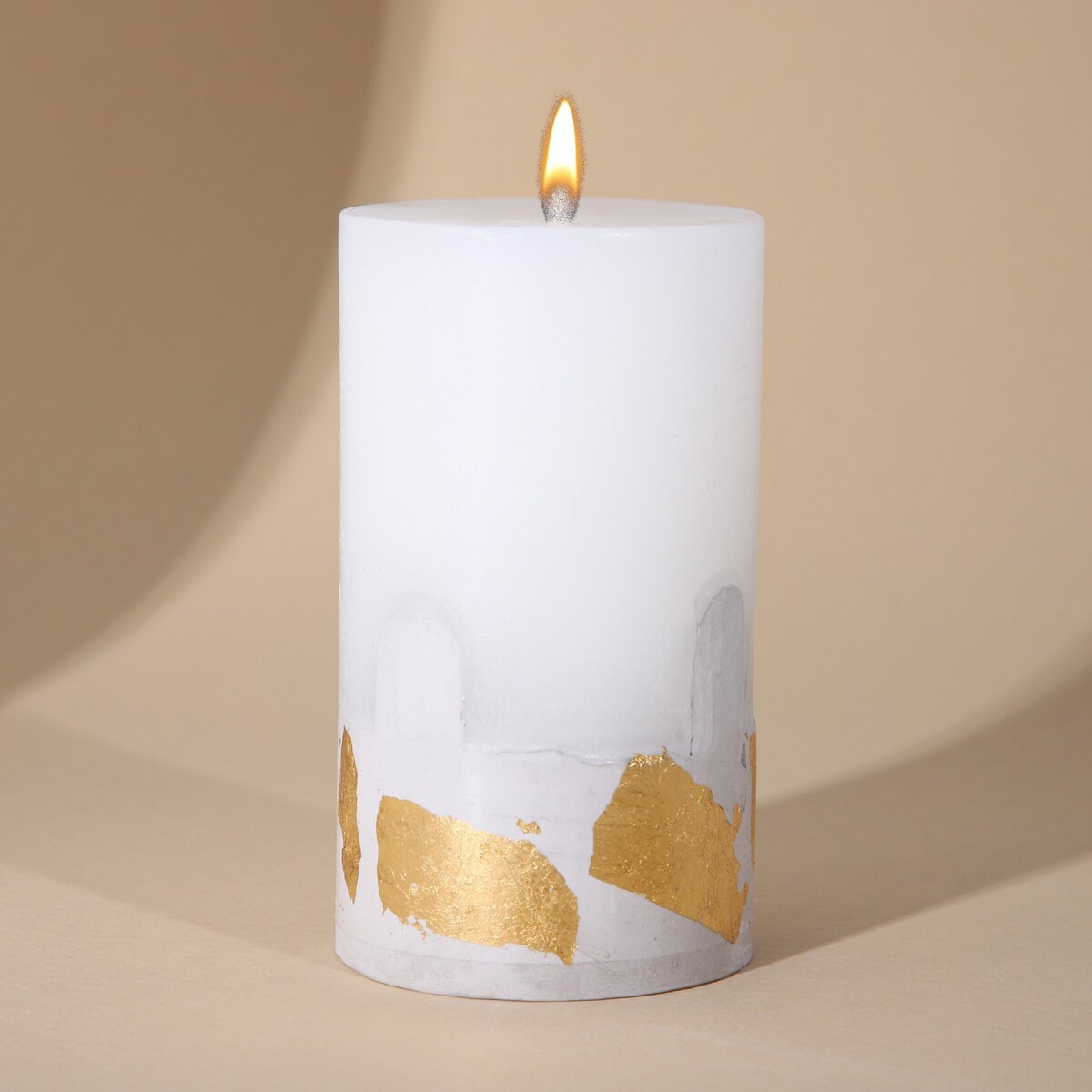 Свеча интерьерная белая с бетоном (поталь), 9,5 х 6 см свеча античная 2 2х26 см белая 2 ч