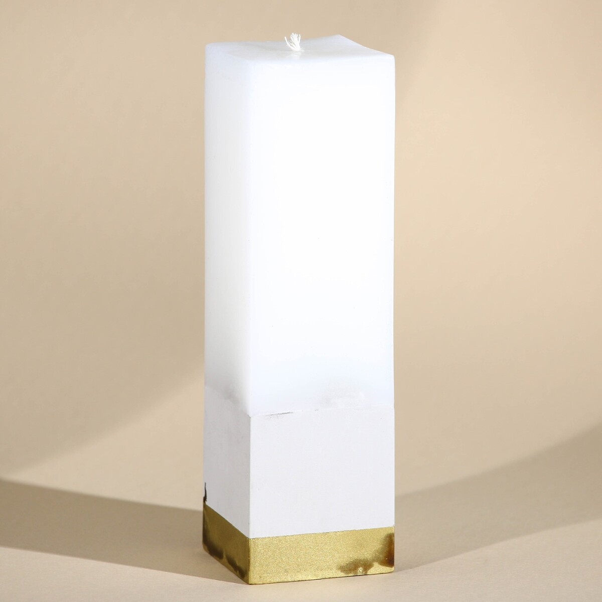 Свеча интерьерная белая с бетоном, низ золото, 5 х 5 х17,5 см свеча интерьерная белая с бетоном 14 х 5 см