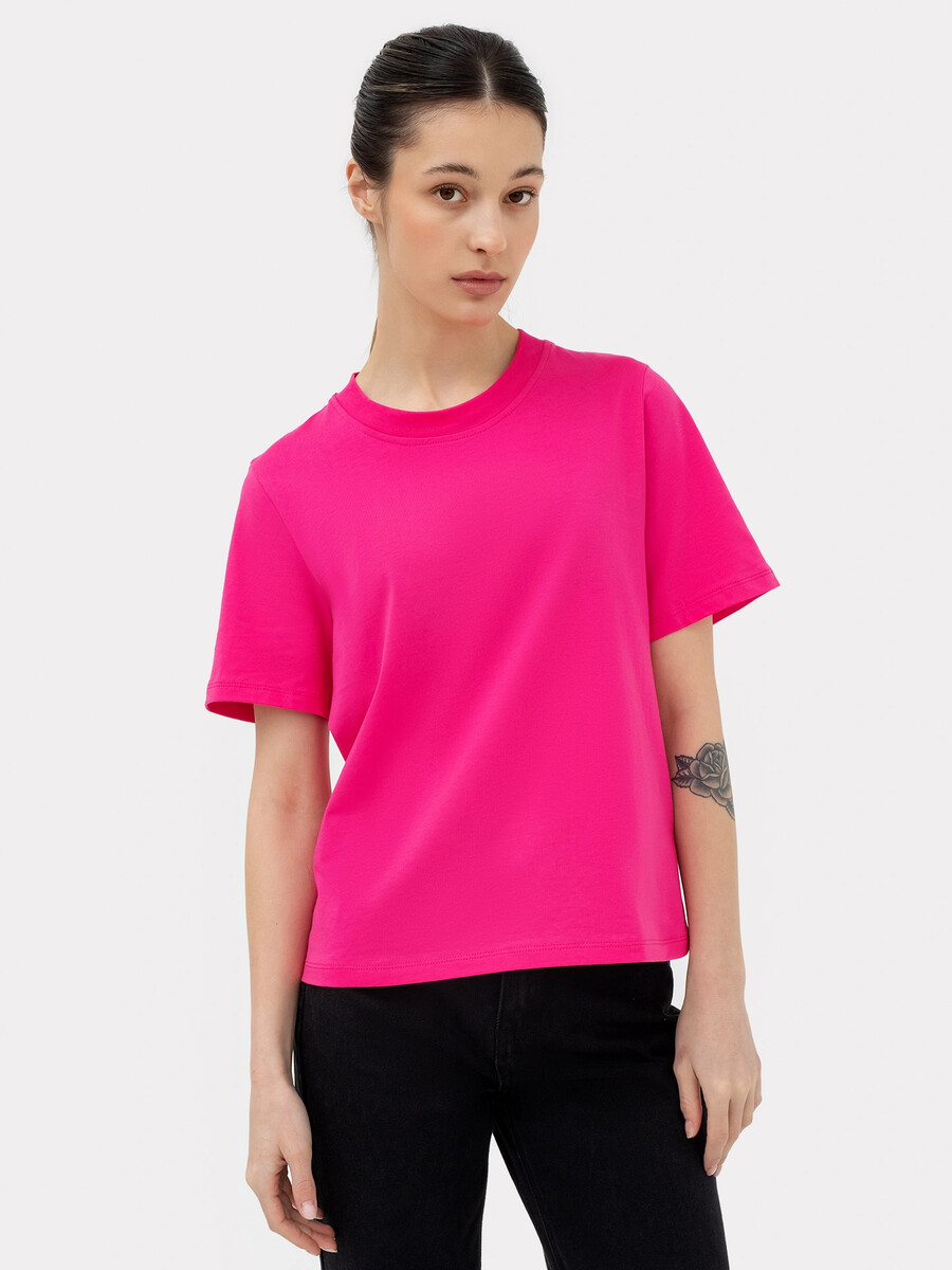 Футболка женская в ярко-розовом цвете футболка женская ярко синяя