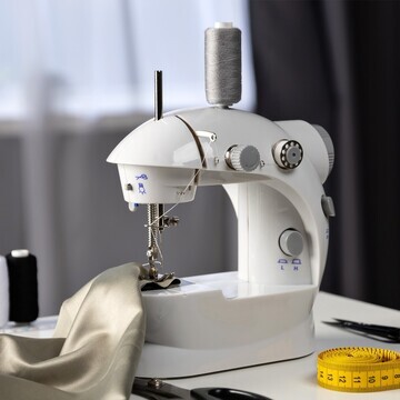 Швейная машина luazon lsh-02, 5 вт, комп