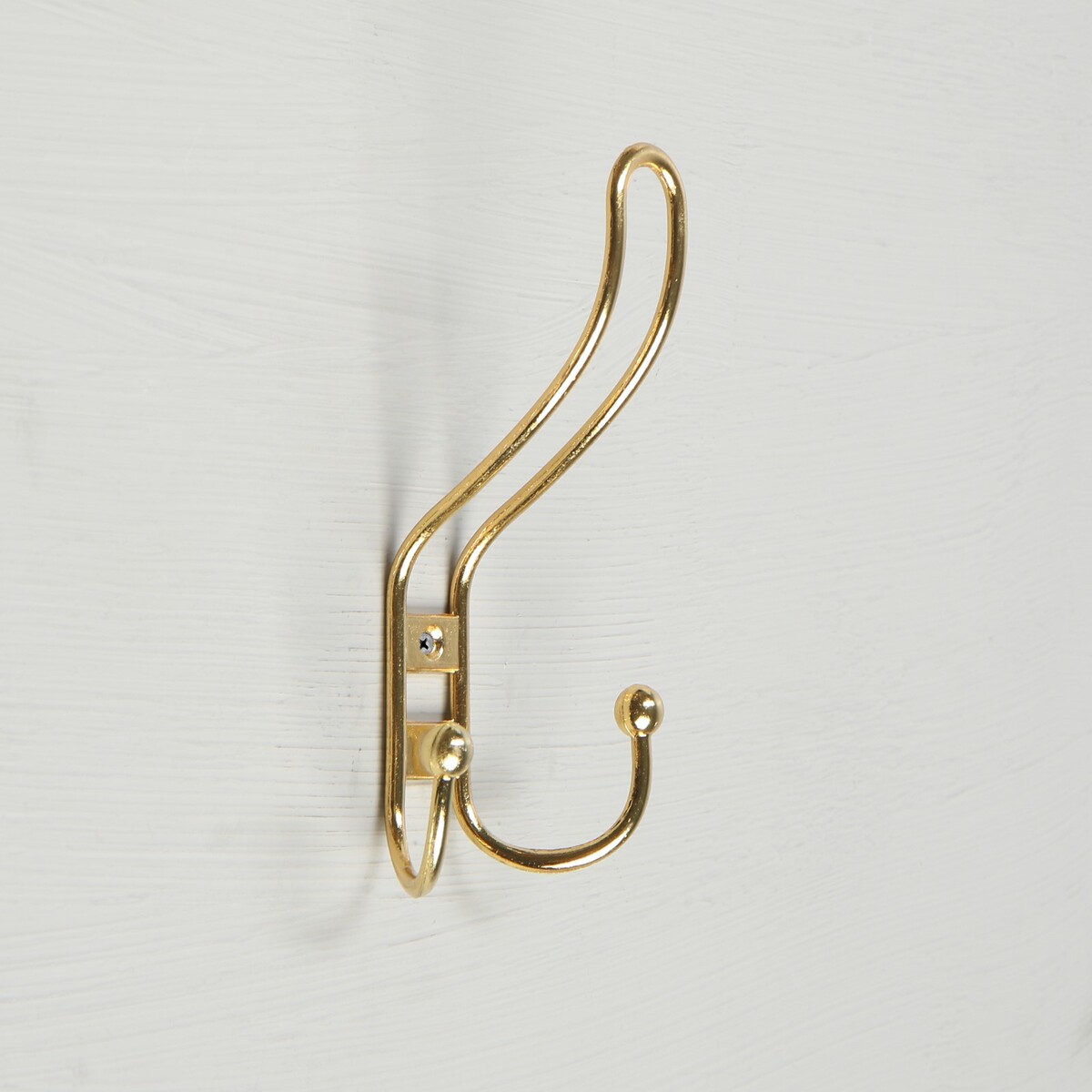 Крючок мебельный km303gp, трехрожковый, цвет золото крючок мебельный cappio wand трехрожковый бронза