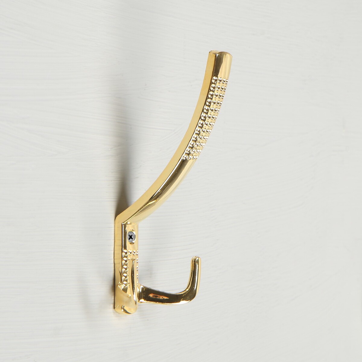 Крючок мебельный km302gp, трехрожковый, цвет золото крючок мебельный cappio wand трехрожковый бронза