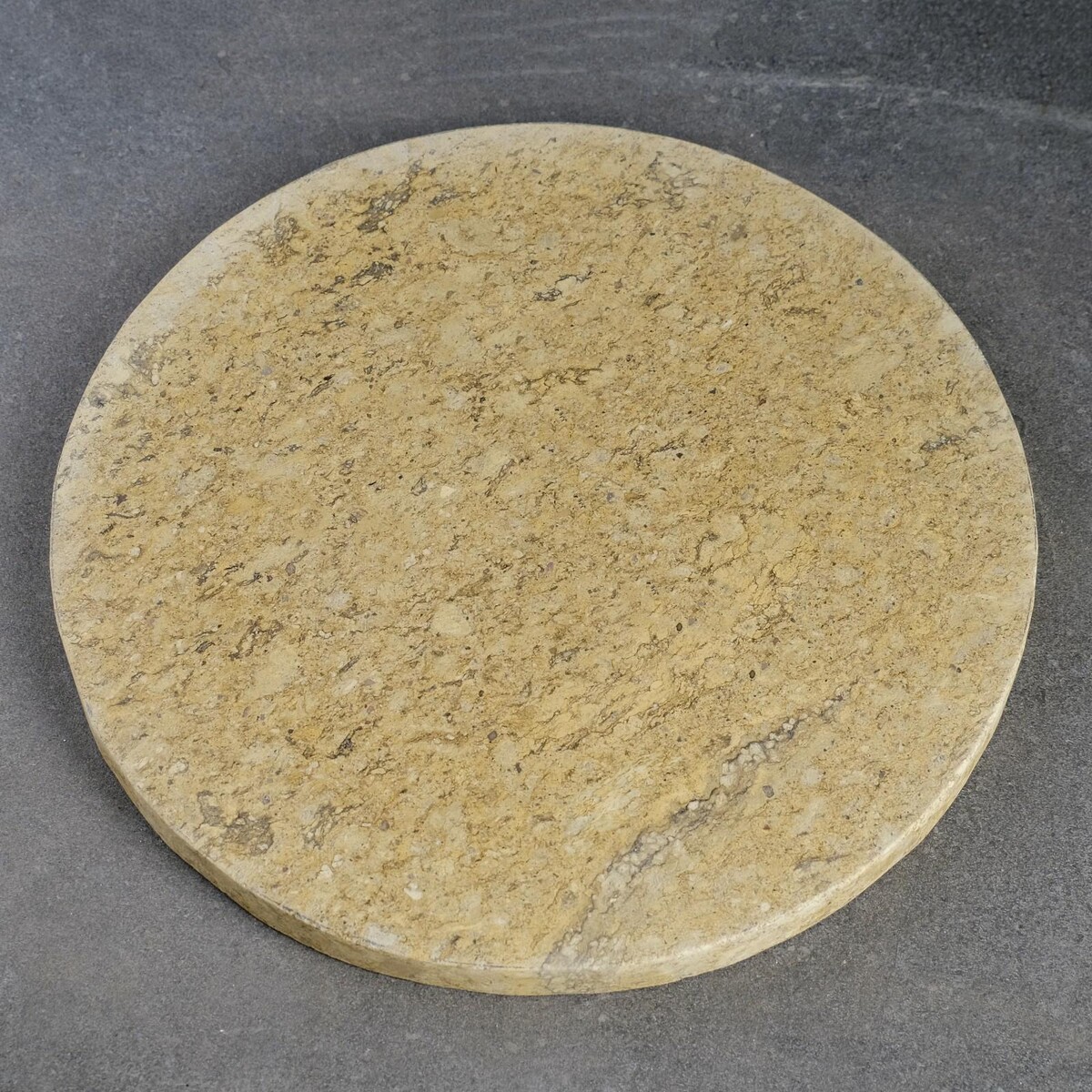 Пекарский камень вулканический круглый, 30х2 см пропитка оптимист мокрый камень для камня 5 л