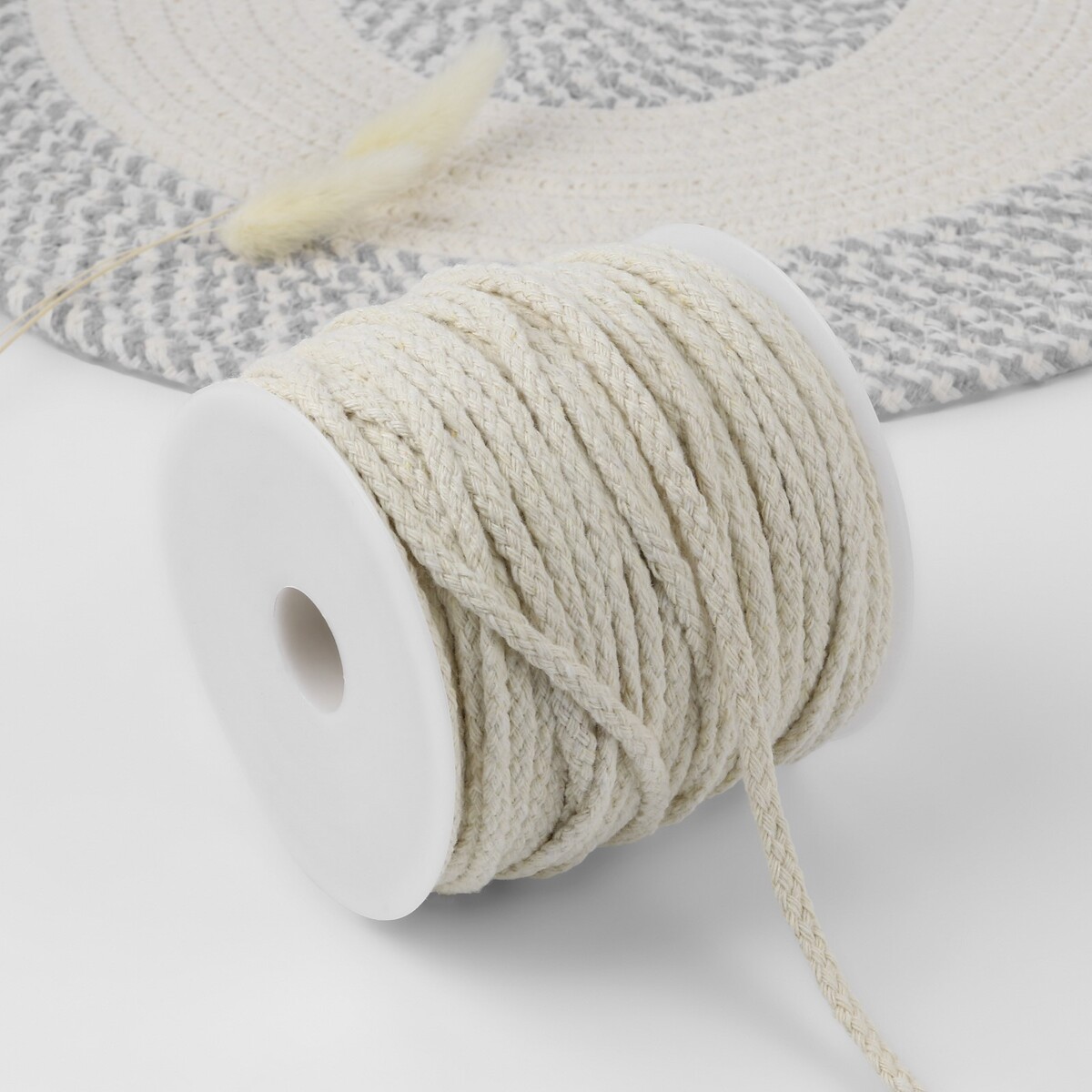 Шнур для плетения, хлопчатобумажный, без сердечника, d = 4 мм, 50 ± 1 м, цвет белый No brand