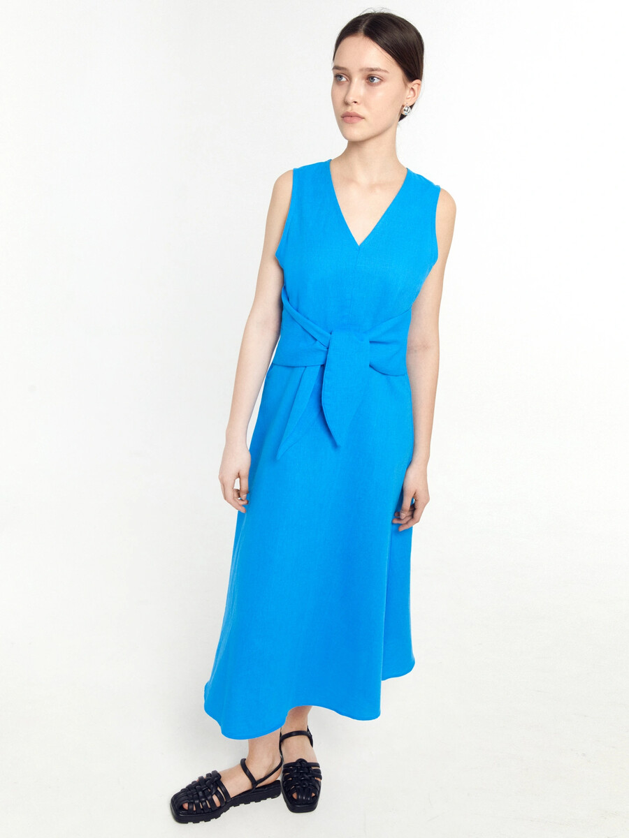 Платье женское в лазурно-голубом цвете из хлопка и льна Mark Formelle. Цвет: лазурный голубой