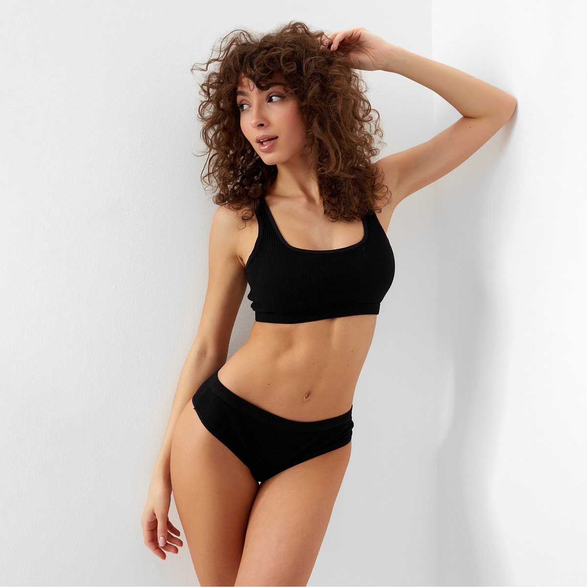 

Комплект топ трусы, Черный