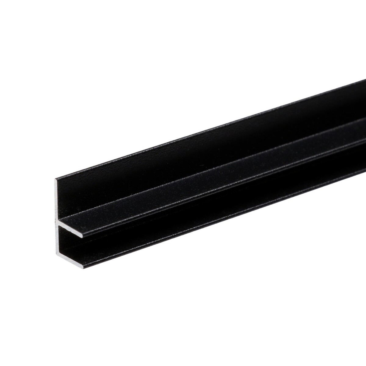 Угловая планка для стеновой панели (f-образная) 4 мм, черная, 0,6 м планка алюминиевая 3м гимнаст 7 10