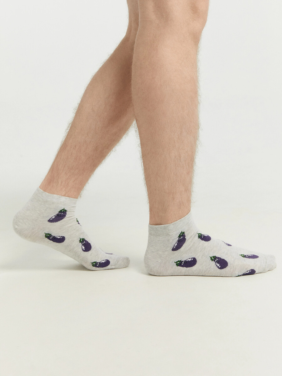 Носки мужские свето-серые с рисунком в виде баклажанов Mark Formelle