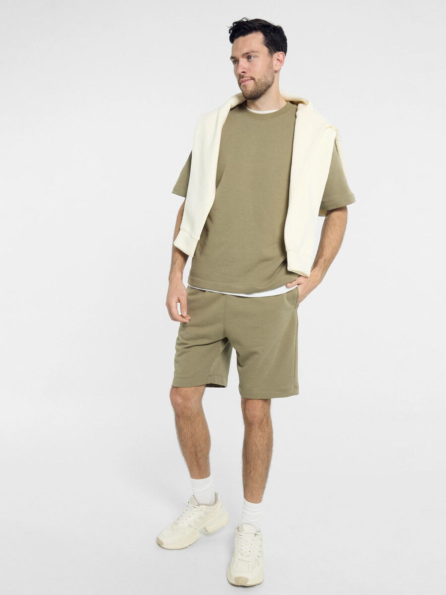 Комплект мужской (футболка, шорты) Mark Formelle, размер 46, цвет хаки