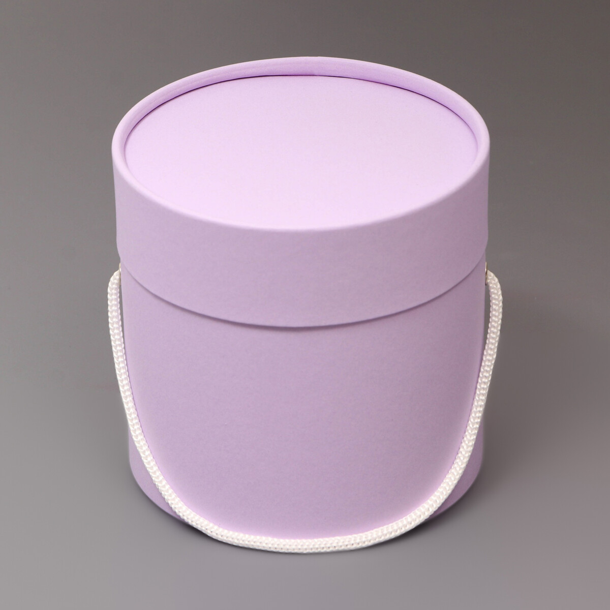 Подарочная коробка, круглая, лавандовая,с шнурком, 12 х 12 см салфетка круглая 32 см 12шт уп фиолетовый