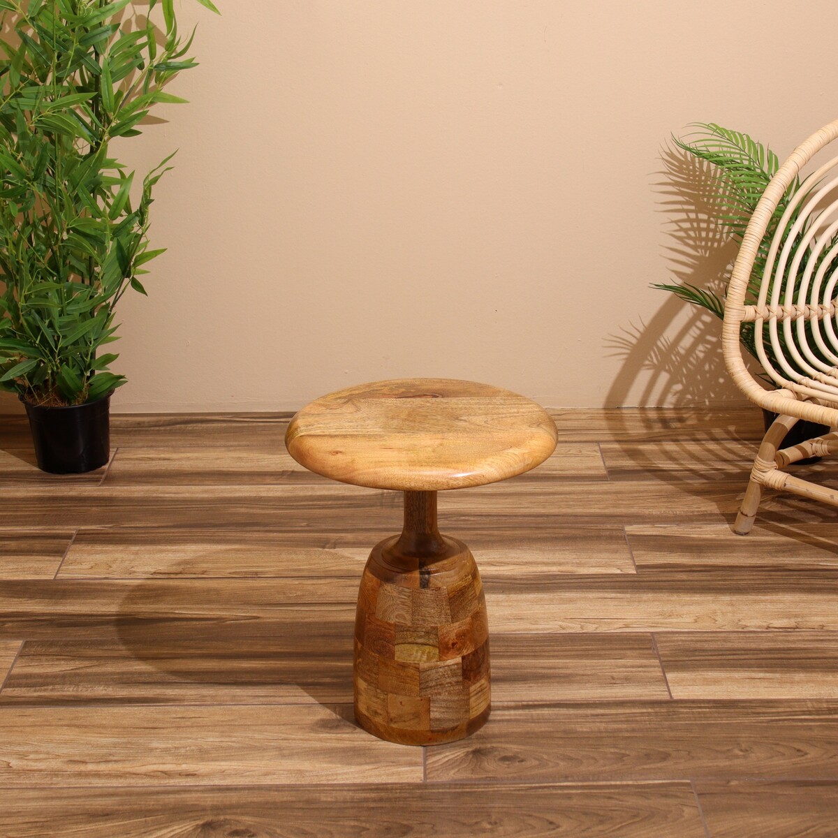 Столик кофейный 37х37х45 см, манговое дерево