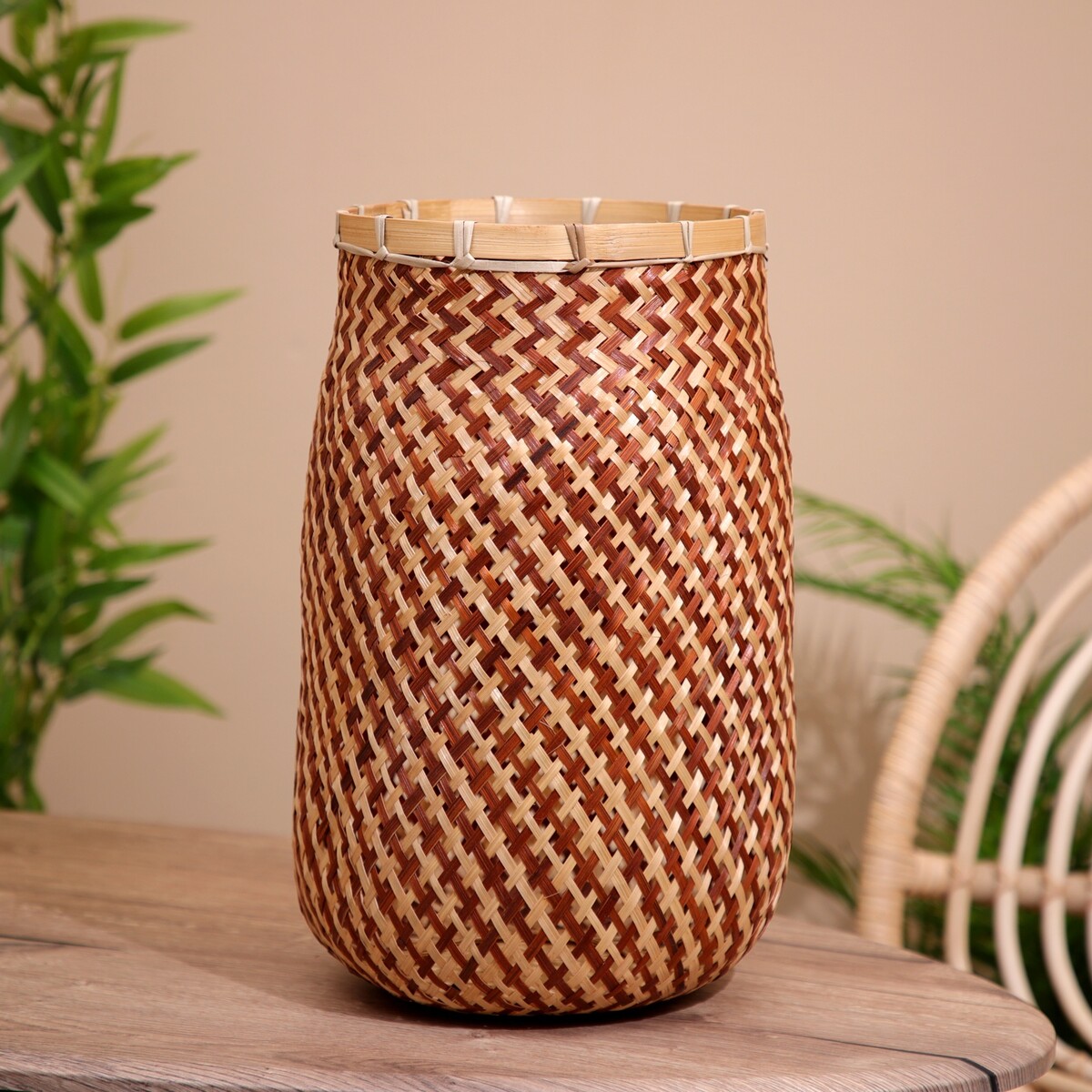 Корзинка плетеная, из бамбука 25х25х55 см No brand, цвет коричневый