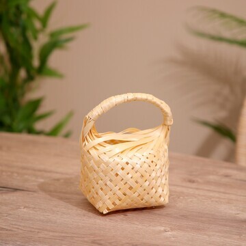 Корзиночка плетеная, из бамбука 15х10х15