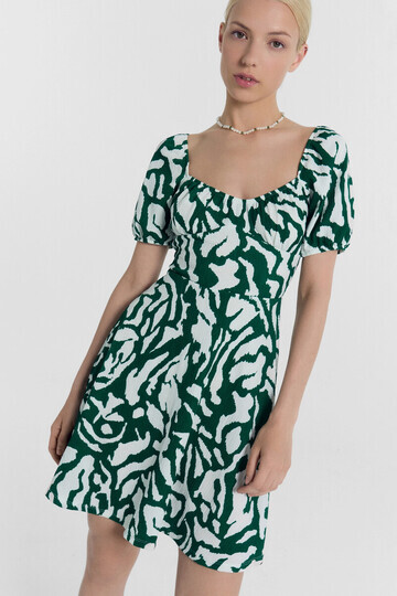 Платье женское изумрудно-зеленые с белым