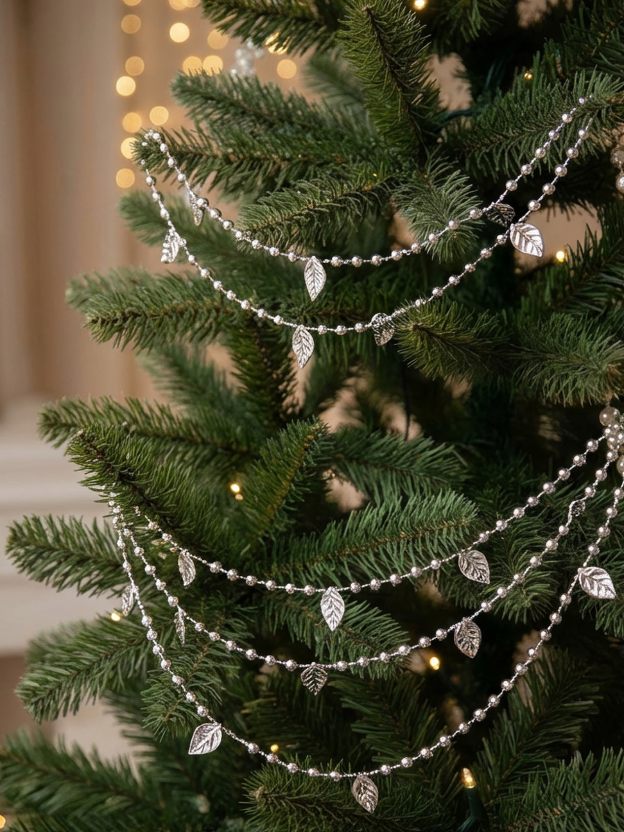 

Бусы на елку, Серебристый