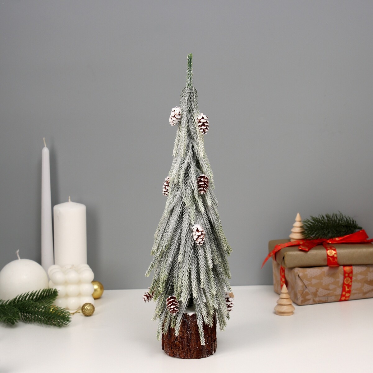 

Искусственная елка заснеженная настольная