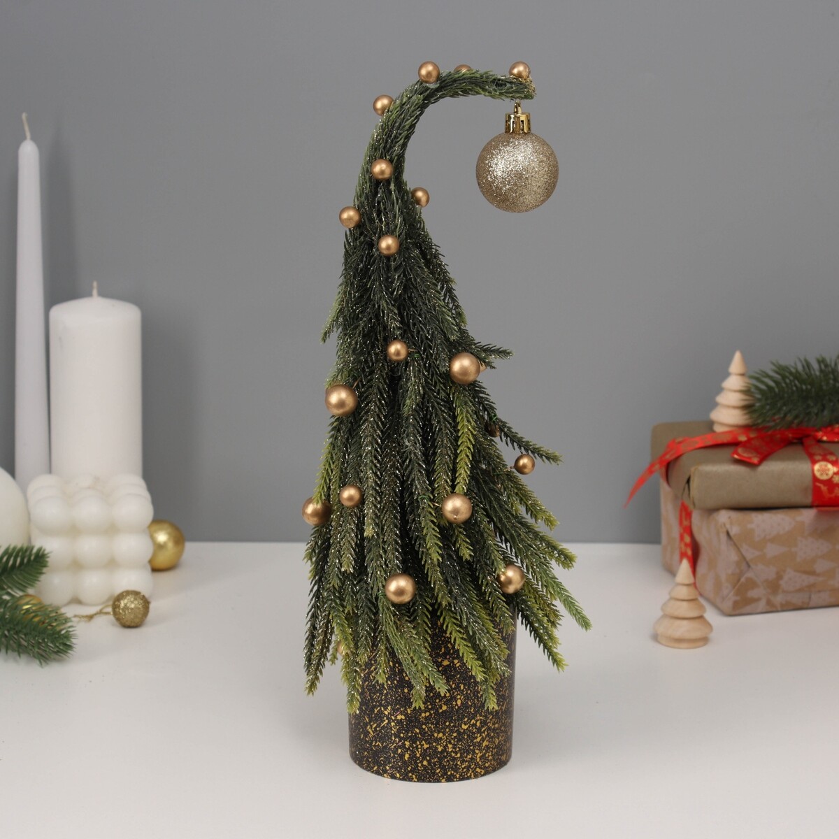 

Искусственная елка настольная