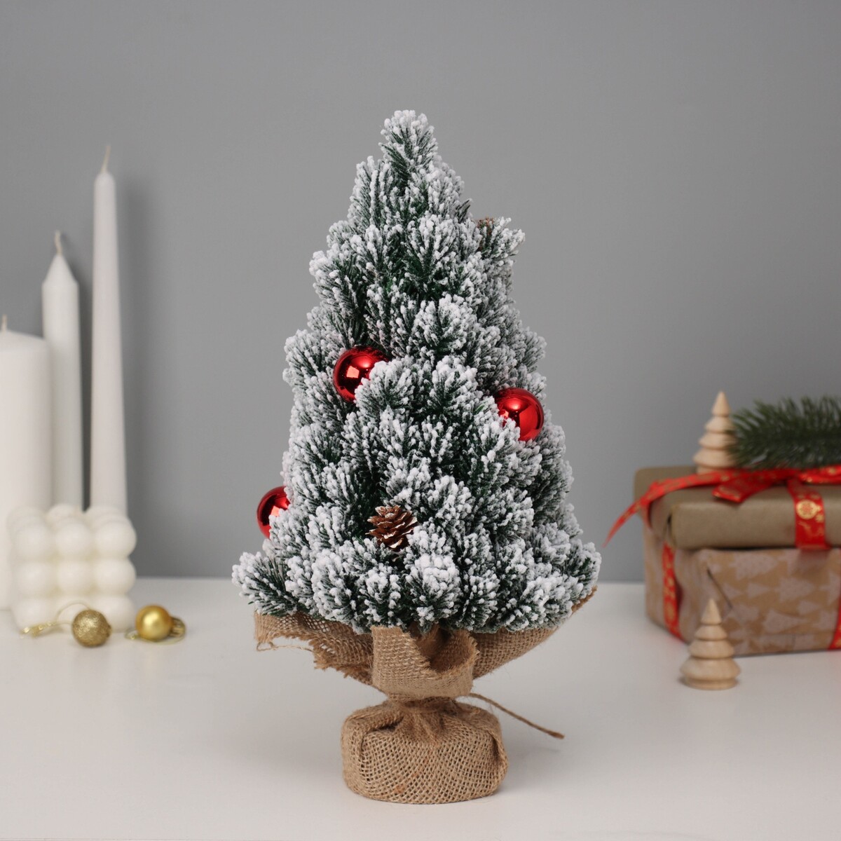 

Искусственная елка литая настольная