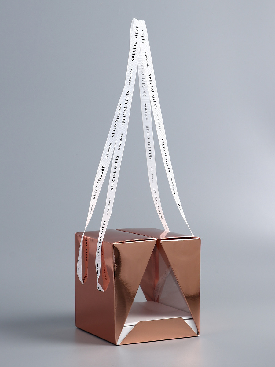 

Коробка под бенто - торт с ленточками, розовое-золото, 15.5×15.5×16 см, Золотистый;розовый