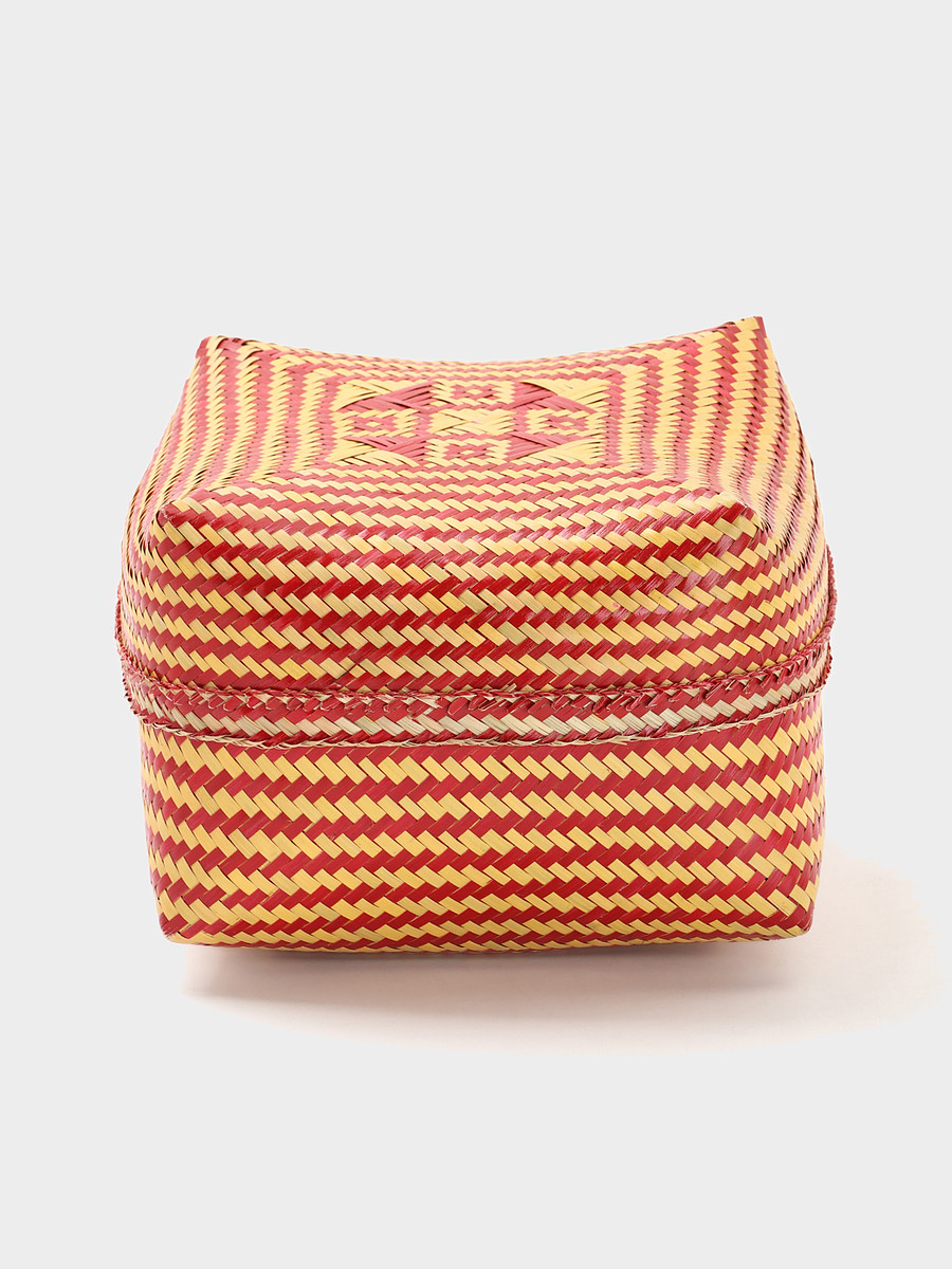 

Корзинка плетеная, Желтый;красный