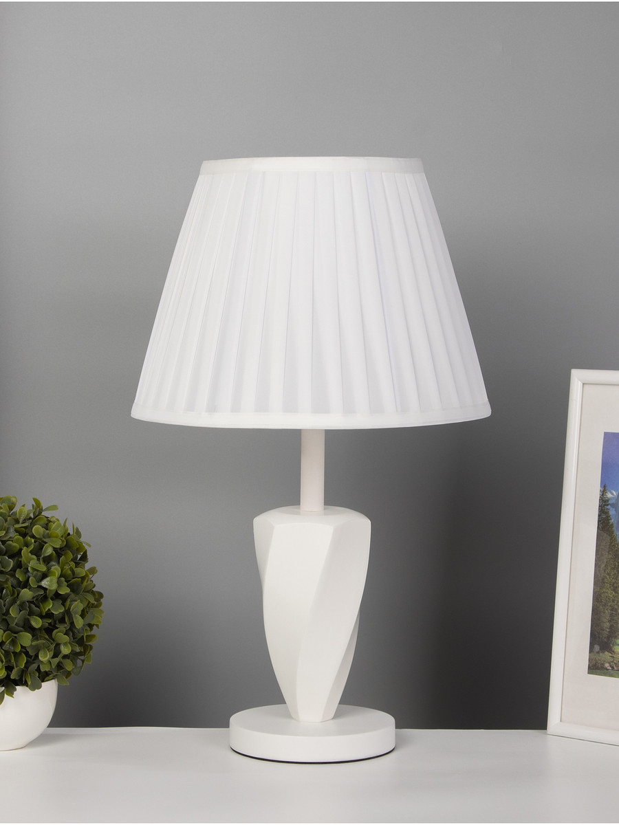 

Лампа настольная risalux эко