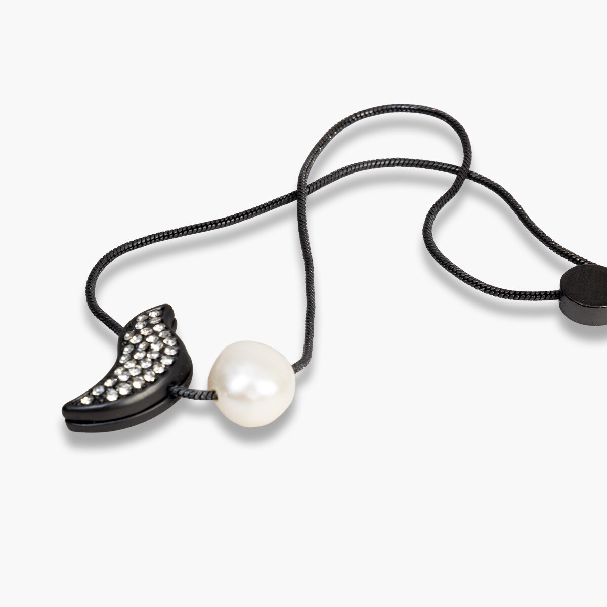 

Ожерелье, Черный