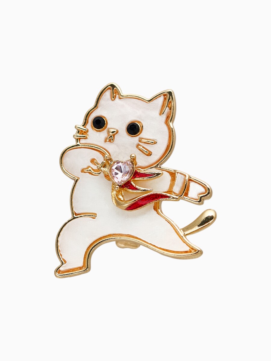 

Брошь, Белый