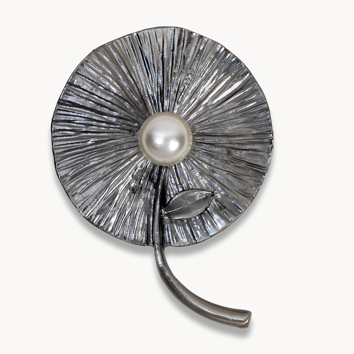 

Брошь, Серебристый