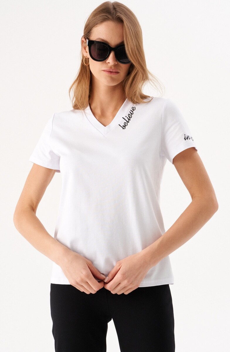 

Джемпер, Белый