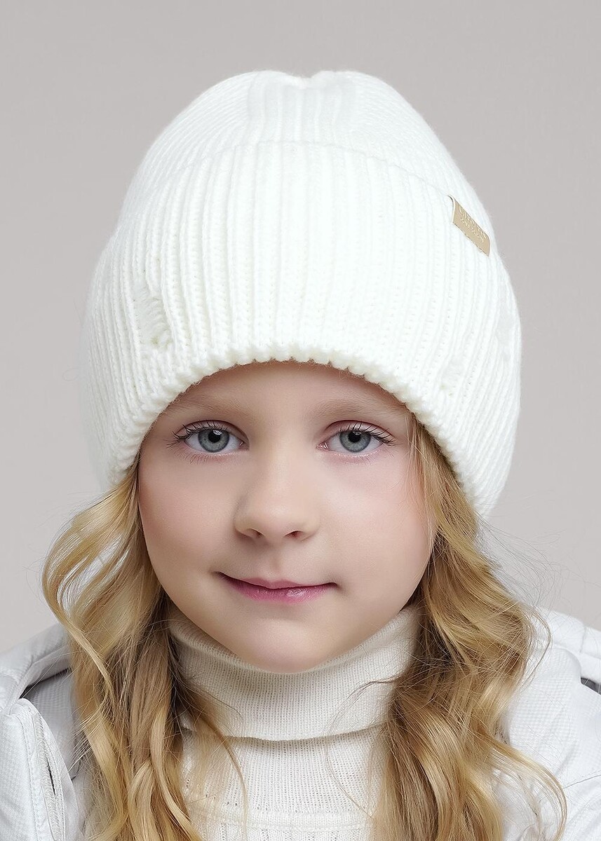 

Шапка, Белый