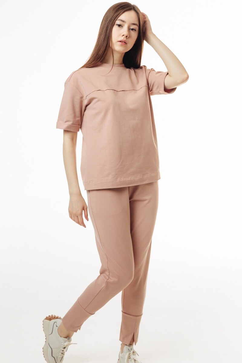 

Костюм джемпер брюки, Пудровый