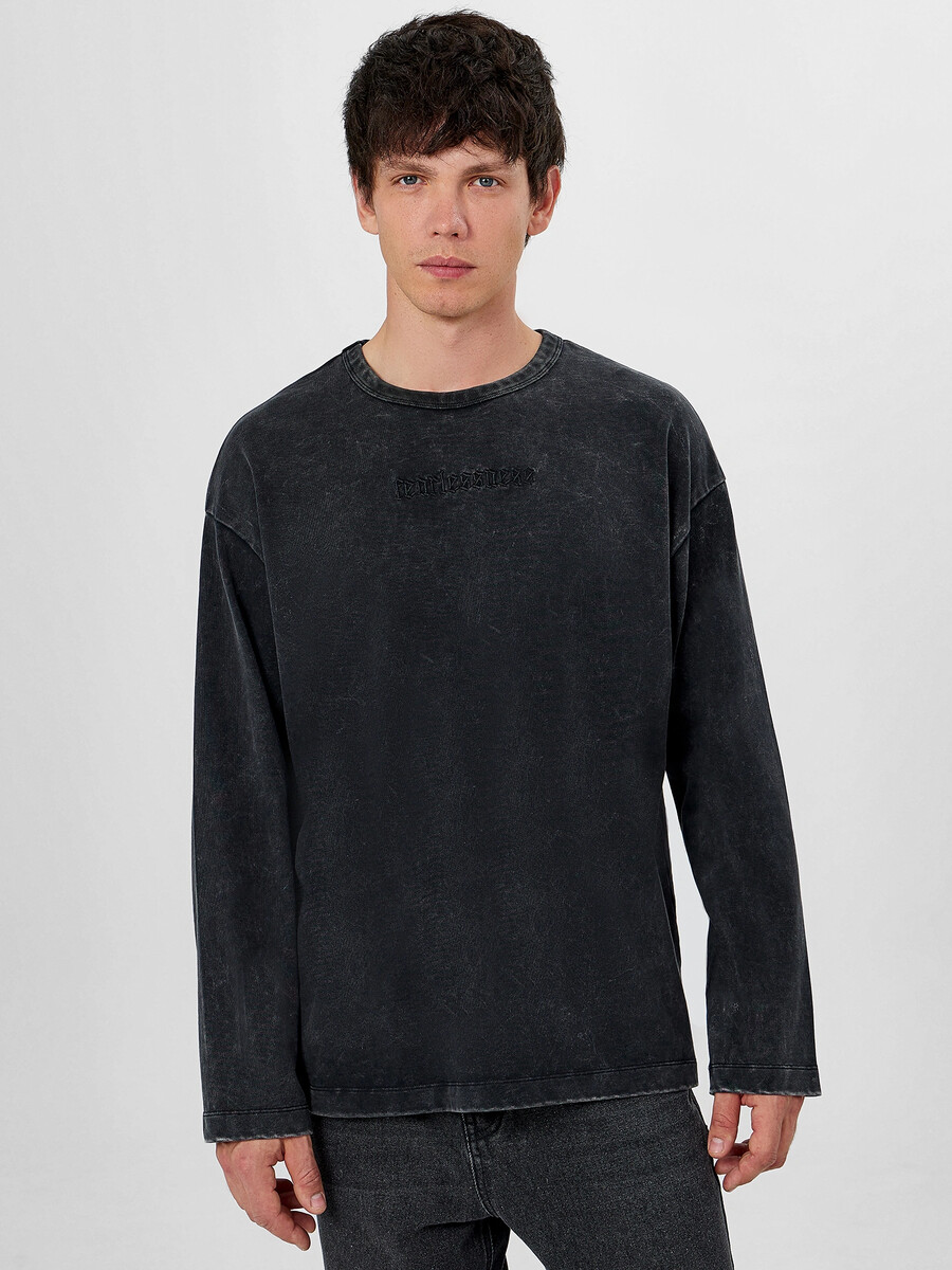 

Лонгслив мужской черный с обработкой эйсид, Черный;acid wash черный