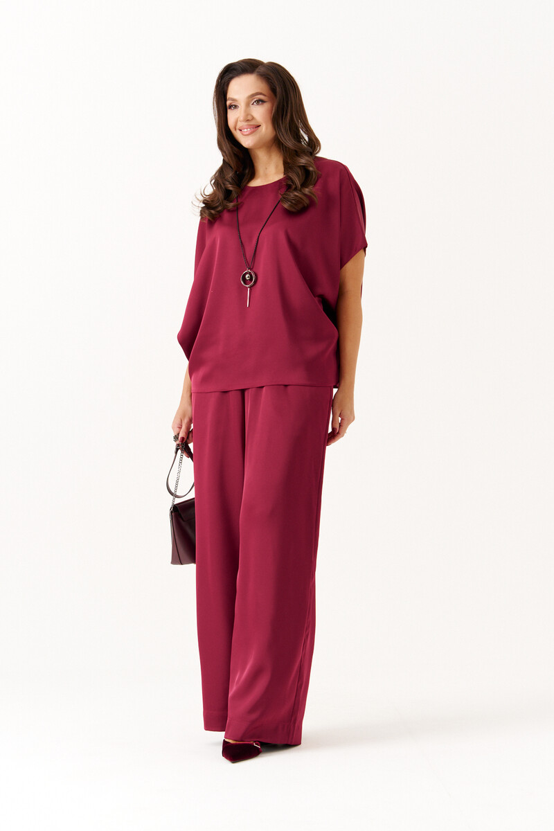 

Брючный костюм (блузка, брюки), Бордовый