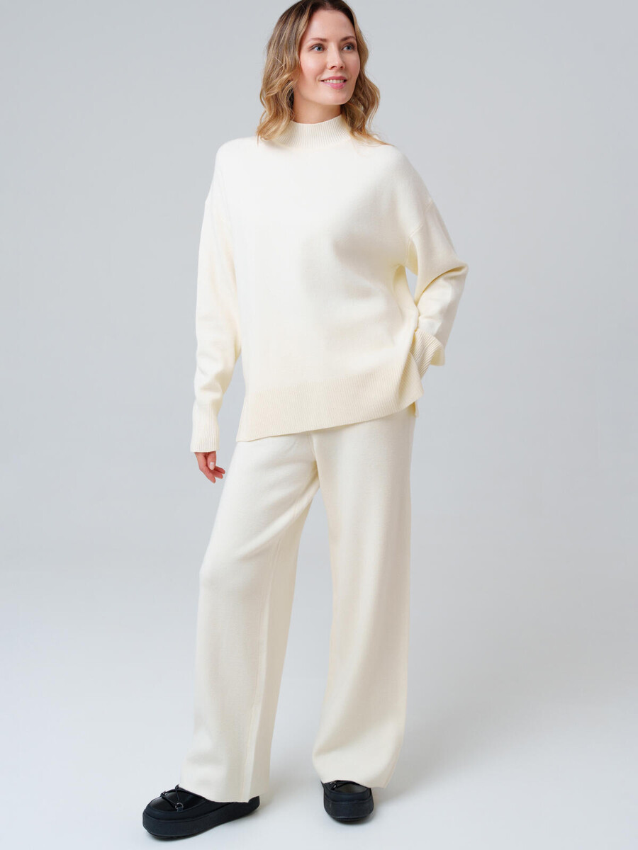 

Комплект трикотажный джемпер брюки, Бежевый;молочный