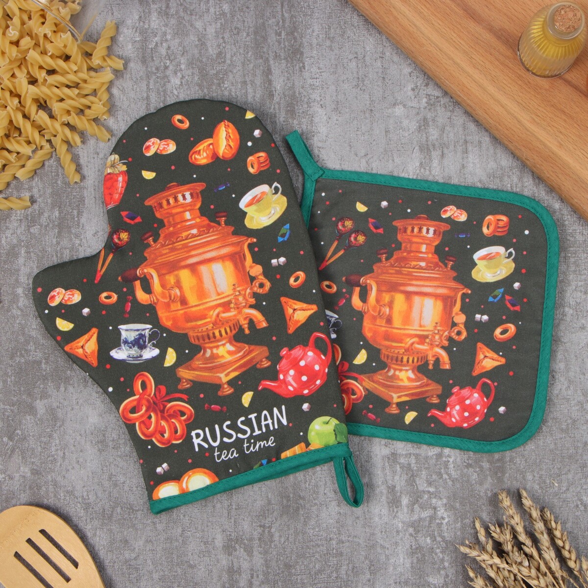 

Набор кухонный, Красный