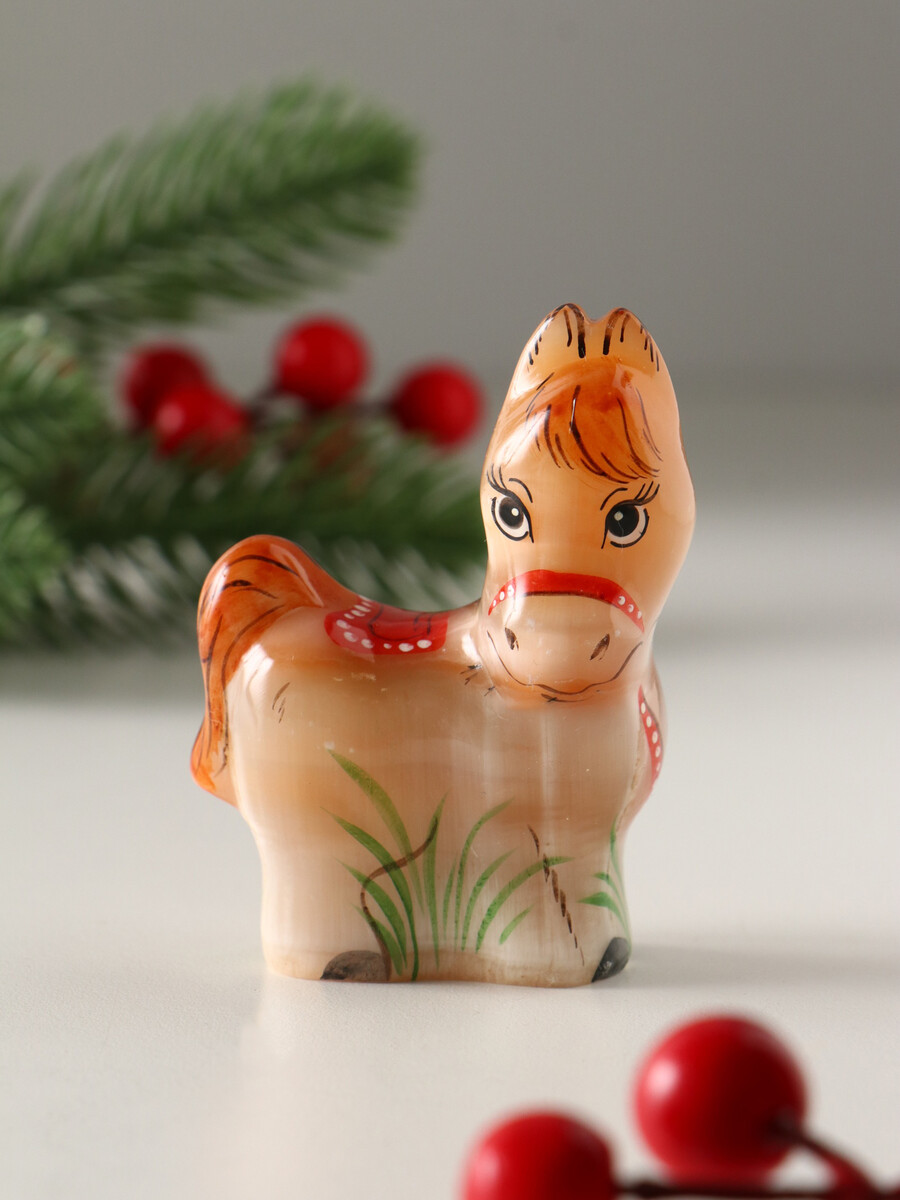 

Фигурка, Бежевый