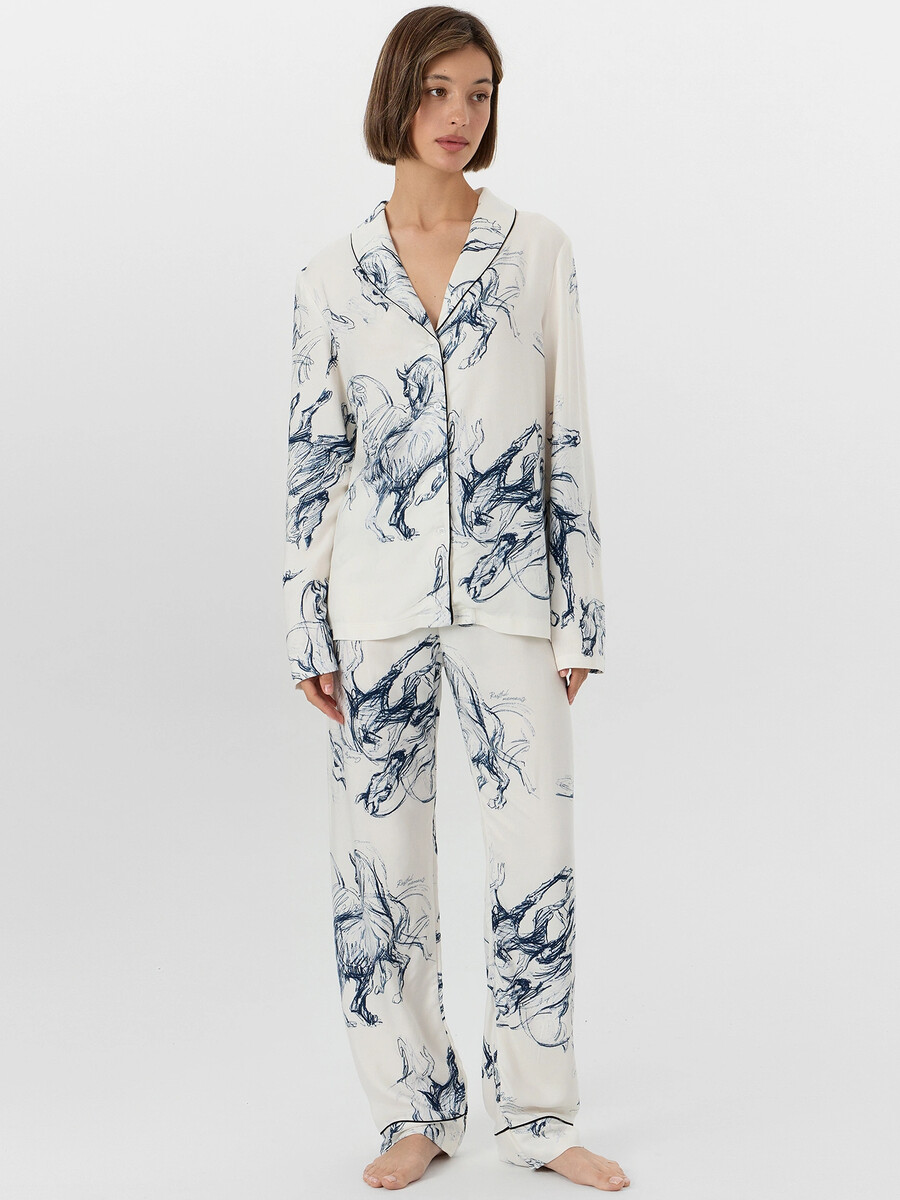 

Комплект женский домашний с узором, Белый;лошади на молочном