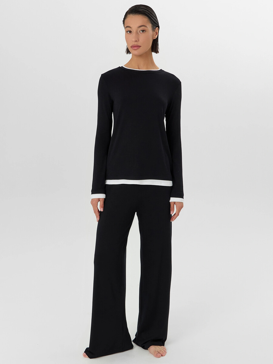 

Комплект женский (джемпер, брюки), Черный