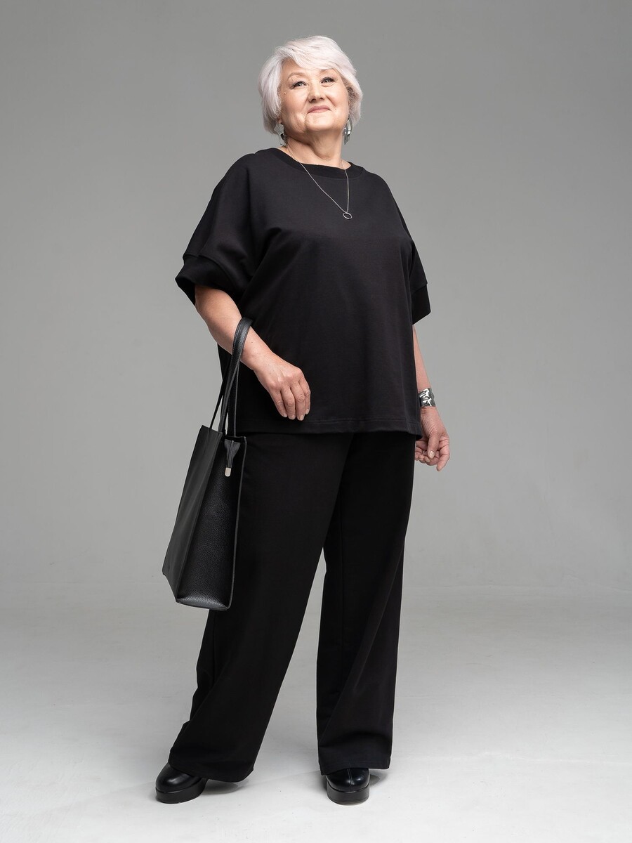 

Костюм, Черный